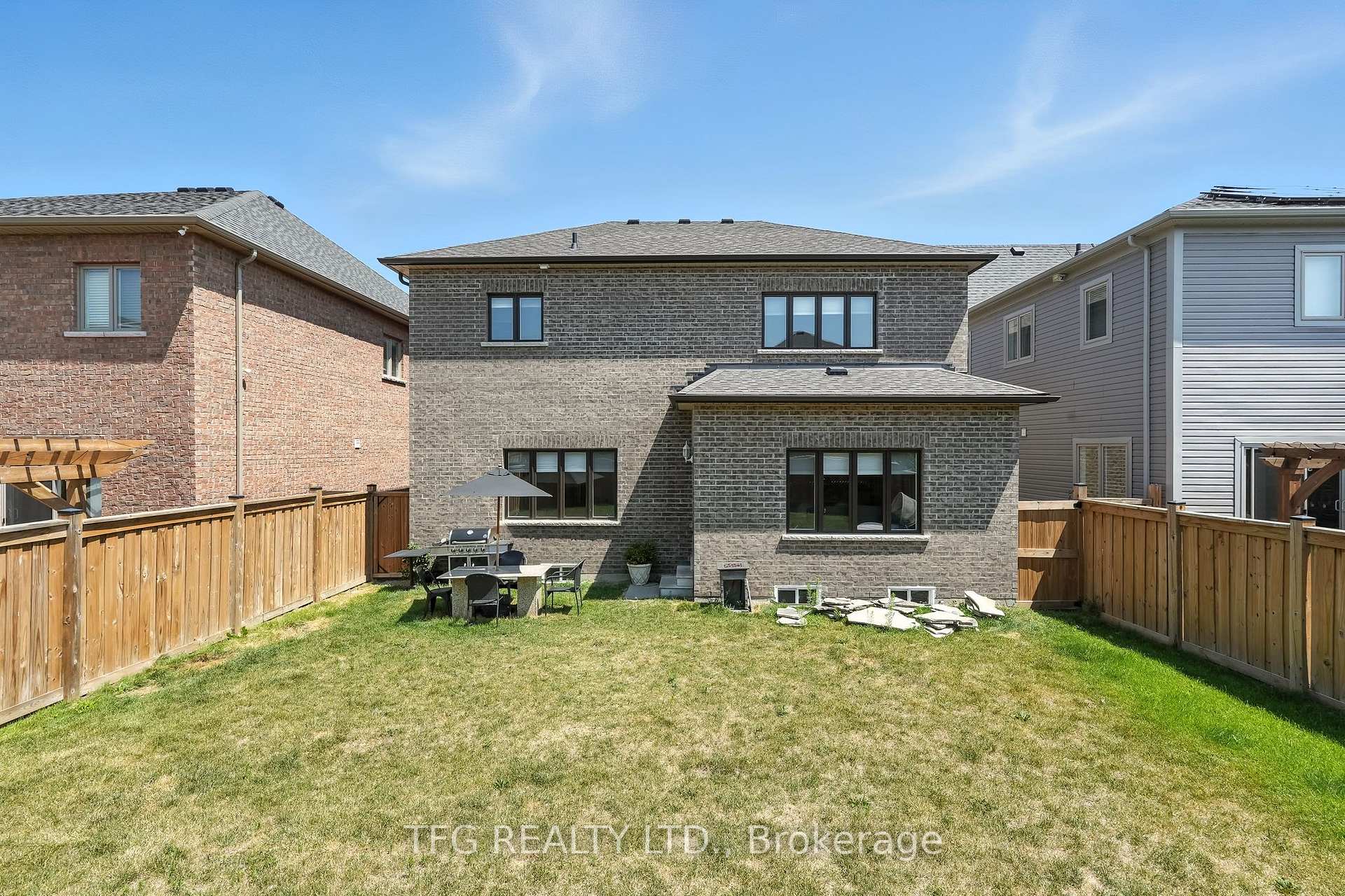 Photo 35 of 146 Crombie Street, Clarington, Bowmanville — HOMEH