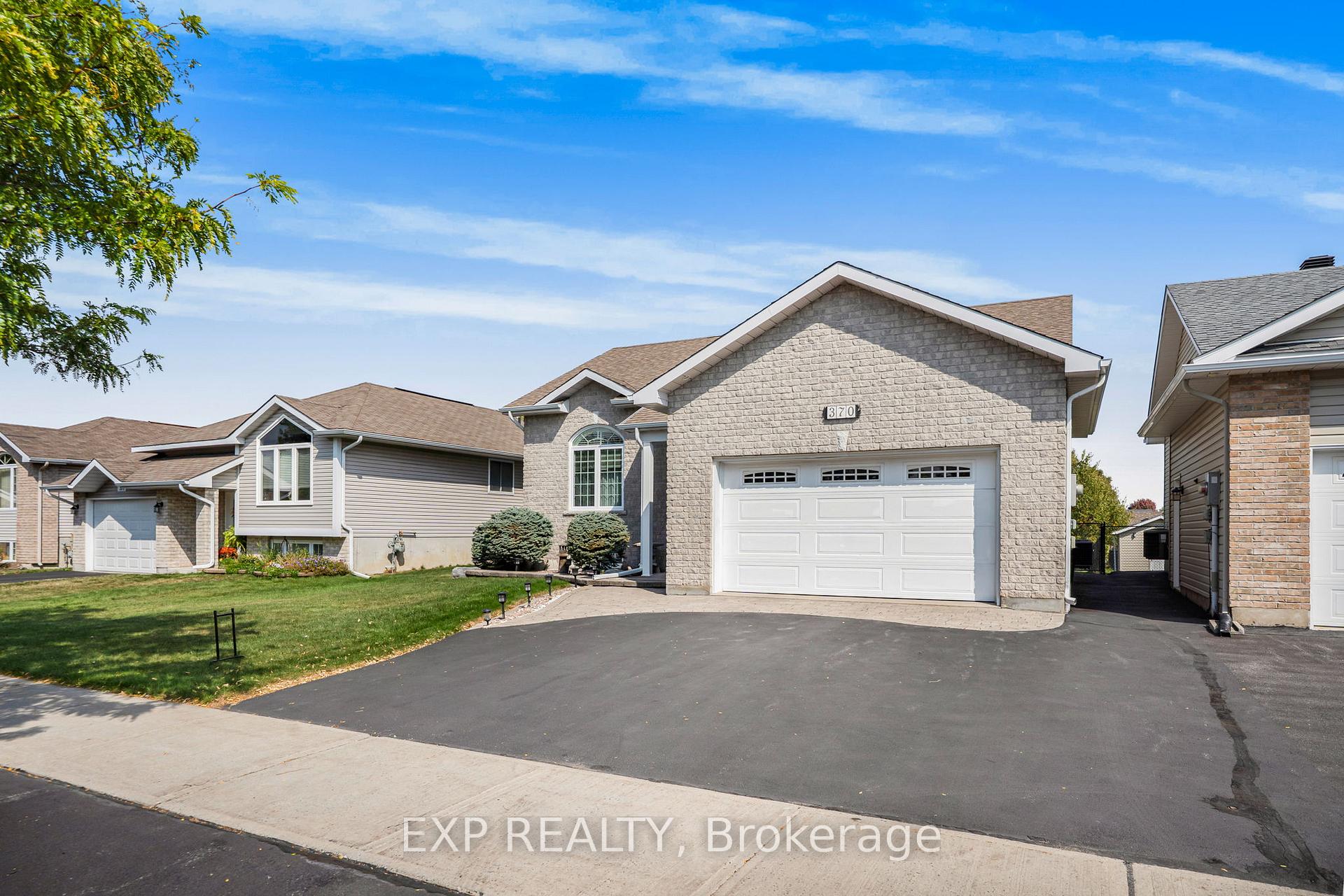 Photo 2 of 370 Emma Avenue, Cornwall — HOMEH