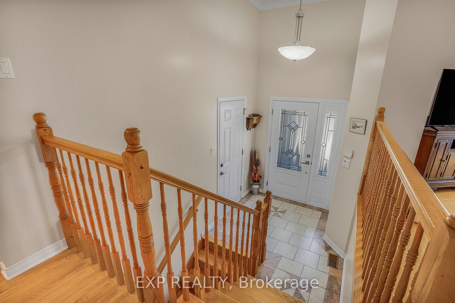 Photo 3 of 370 Emma Avenue, Cornwall — HOMEH