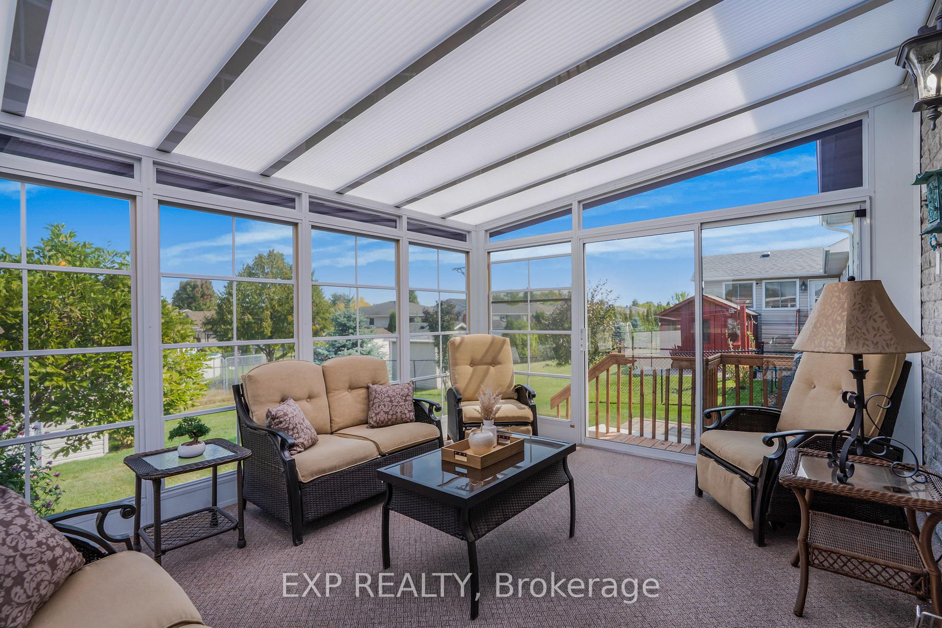 Photo 16 of 370 Emma Avenue, Cornwall — HOMEH