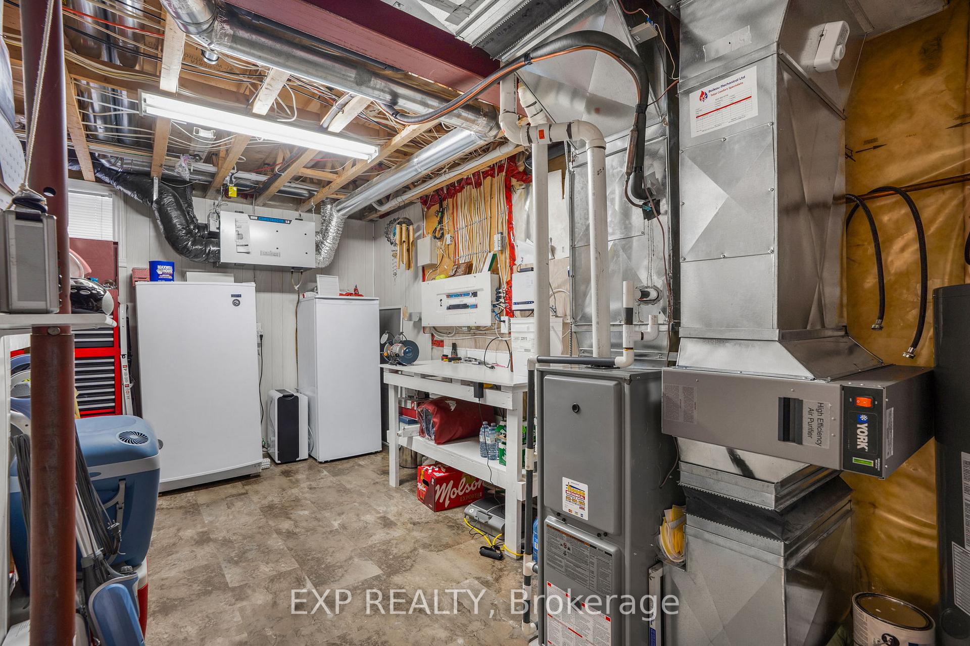 Photo 19 of 370 Emma Avenue, Cornwall — HOMEH