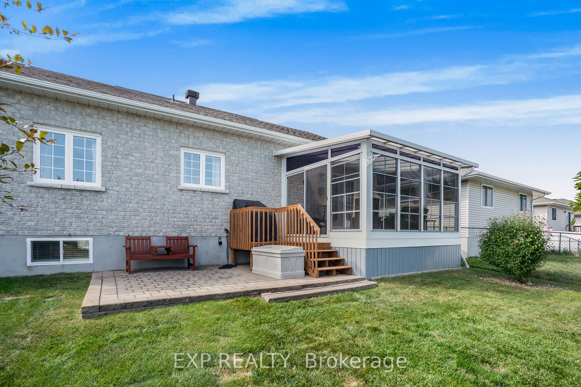 Photo 30 of 370 Emma Avenue, Cornwall — HOMEH