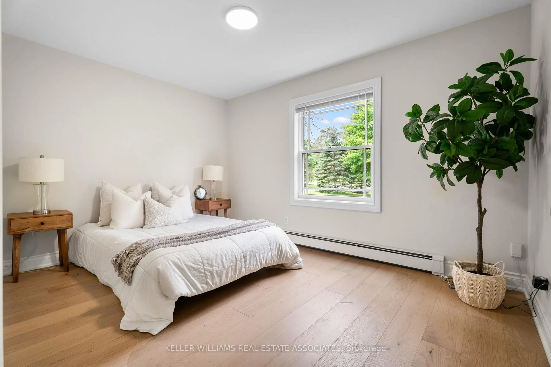 Photo 24 of 6 Cedar Place, Amaranth, Rural Amaranth — HOMEH
