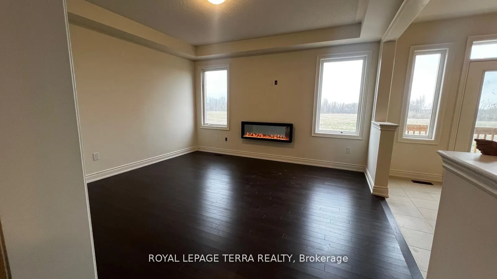 Photo 7 of 29 Bloomfield Cres Drive, Cambridge — HOMEH