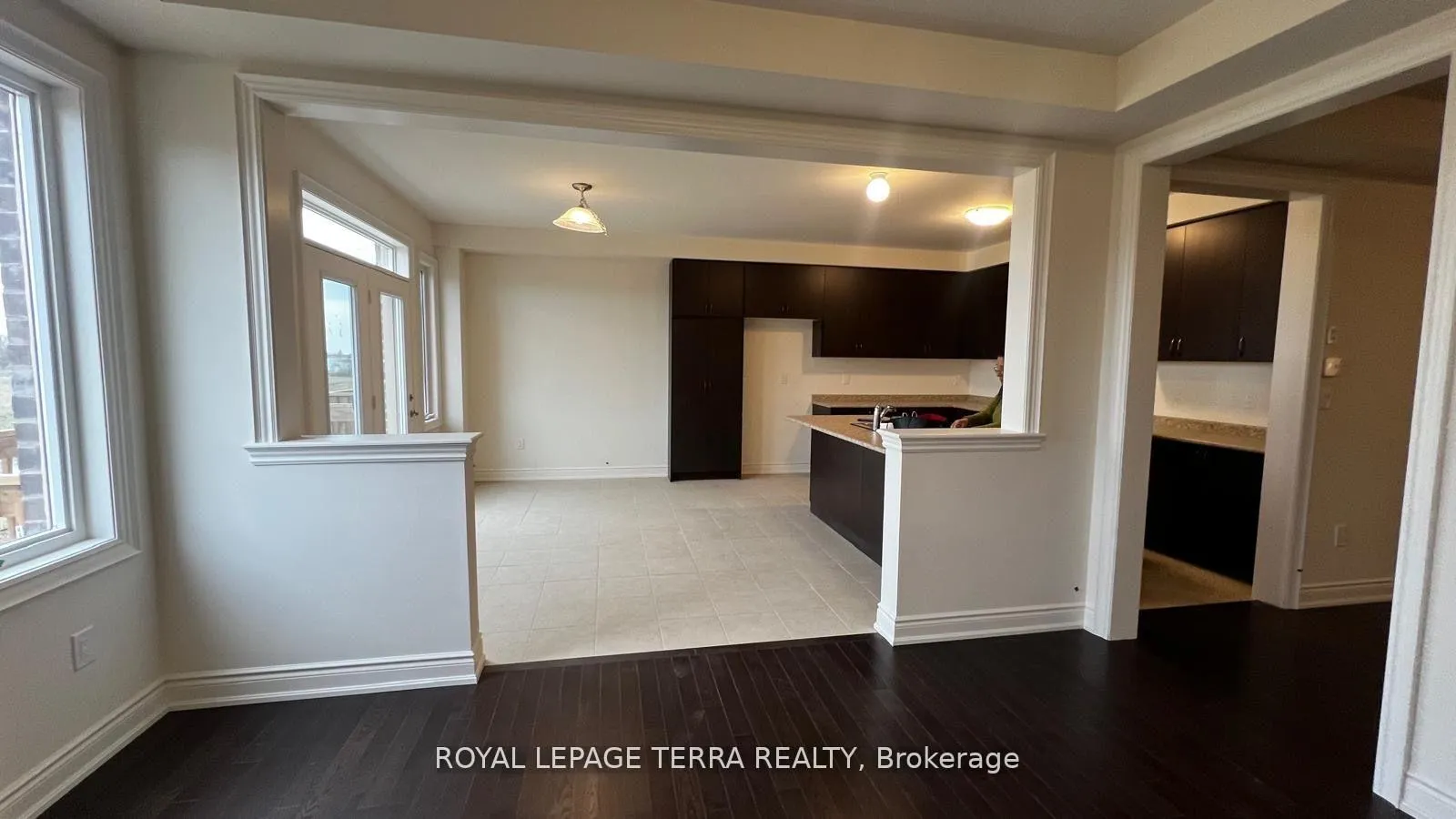 Photo 8 of 29 Bloomfield Cres Drive, Cambridge — HOMEH