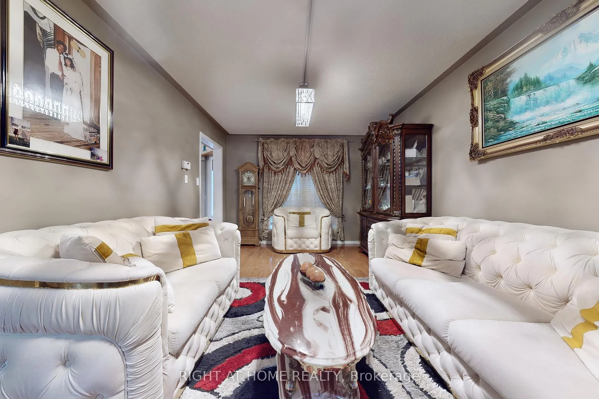 Photo 6 of 1121 Ridgemount Boulevard, Oshawa, Pinecrest — HOMEH