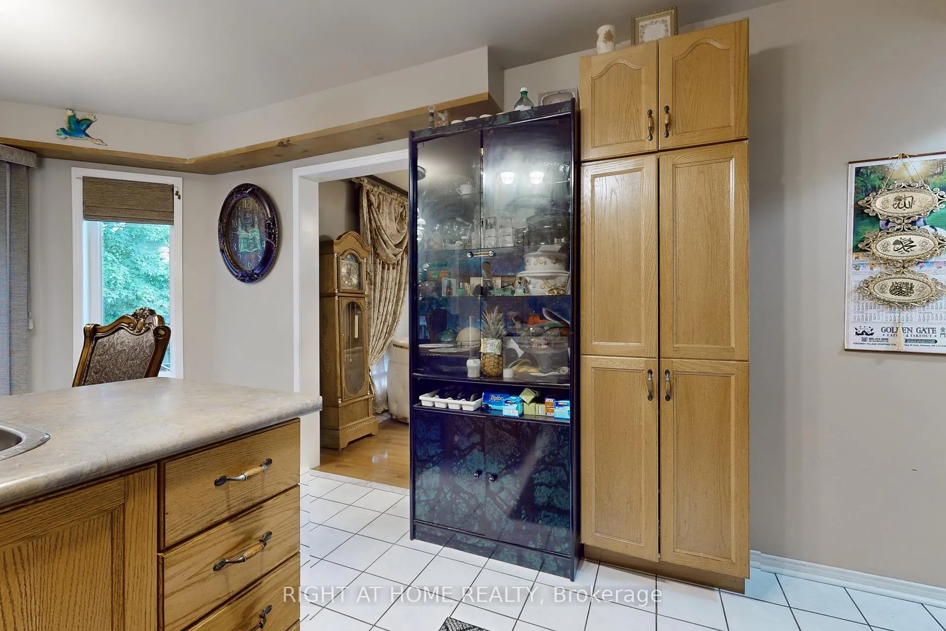 Photo 9 of 1121 Ridgemount Boulevard, Oshawa, Pinecrest — HOMEH