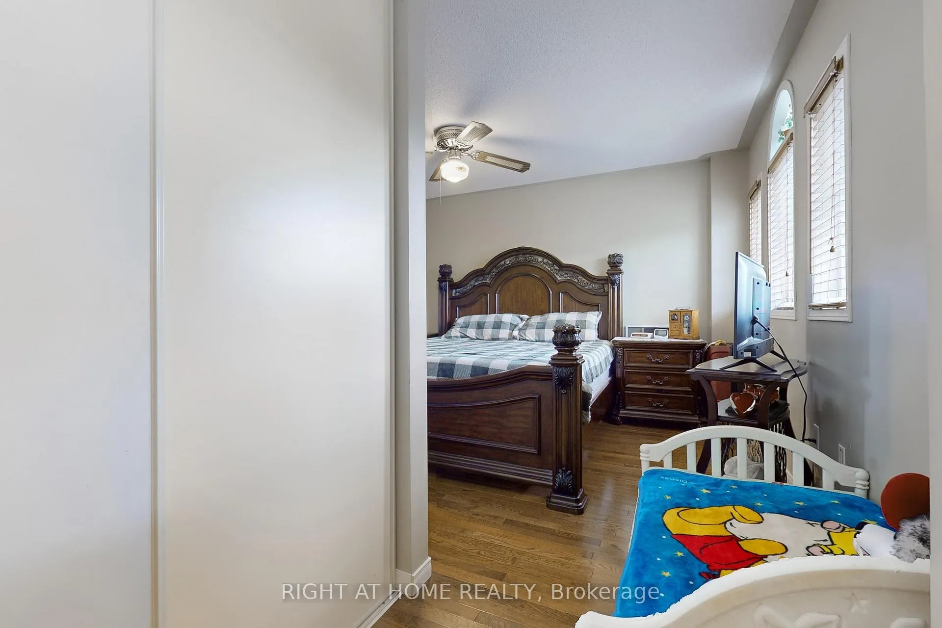 Photo 14 of 1121 Ridgemount Boulevard, Oshawa, Pinecrest — HOMEH