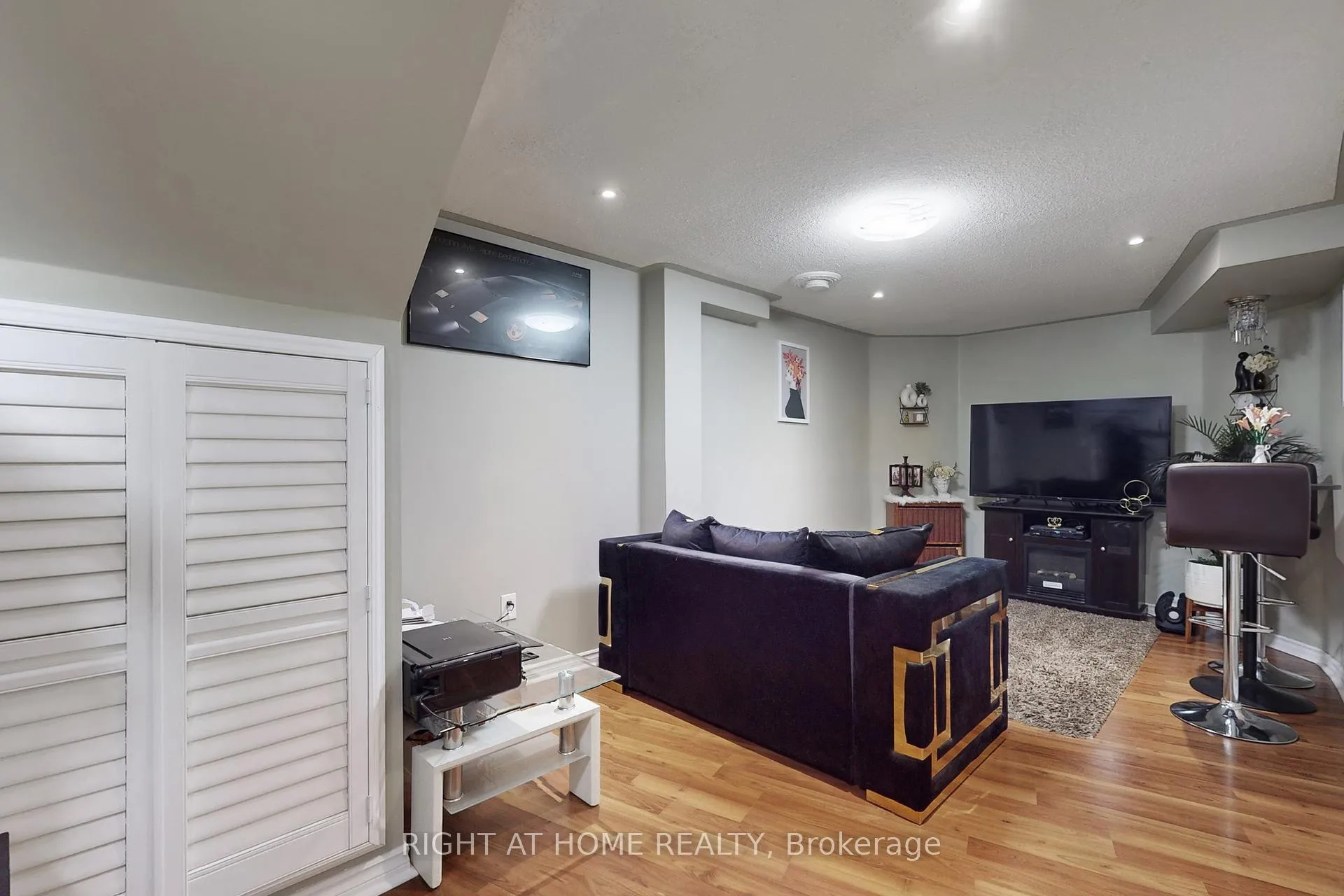 Photo 17 of 1121 Ridgemount Boulevard, Oshawa, Pinecrest — HOMEH