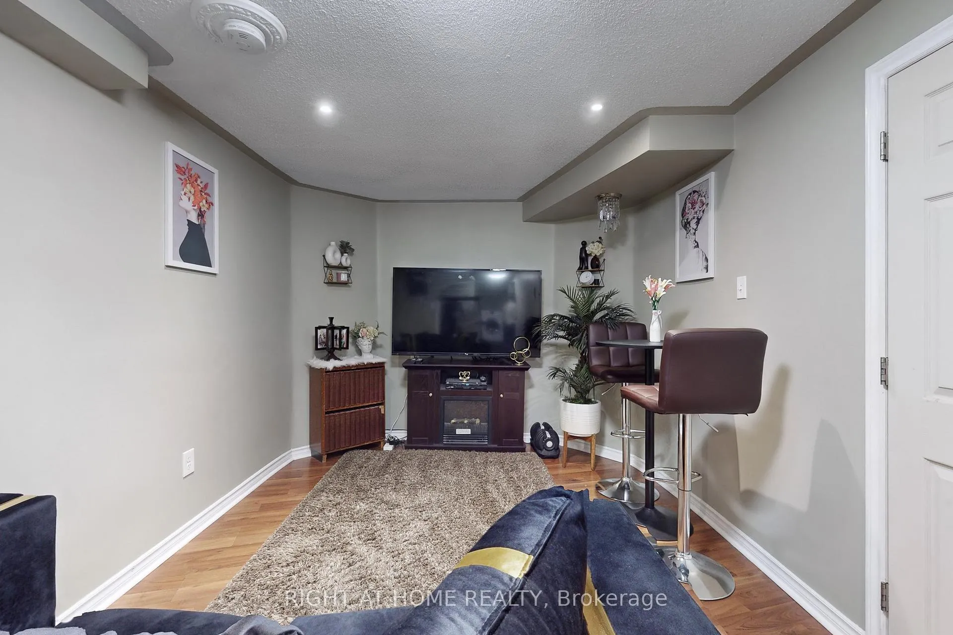 Photo 18 of 1121 Ridgemount Boulevard, Oshawa, Pinecrest — HOMEH