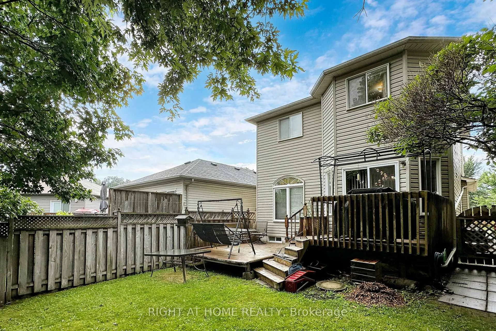 Photo 27 of 1121 Ridgemount Boulevard, Oshawa, Pinecrest — HOMEH