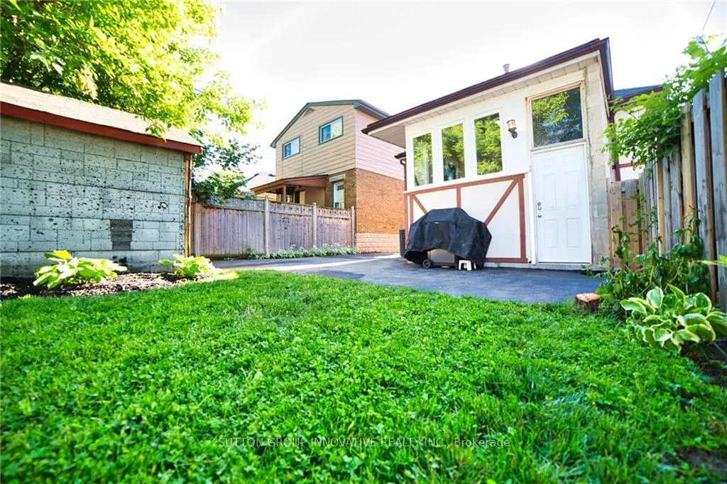 Photo 2 of Unit LOWER, 90 Barons Avenue N, Hamilton, Homeside — HOMEH
