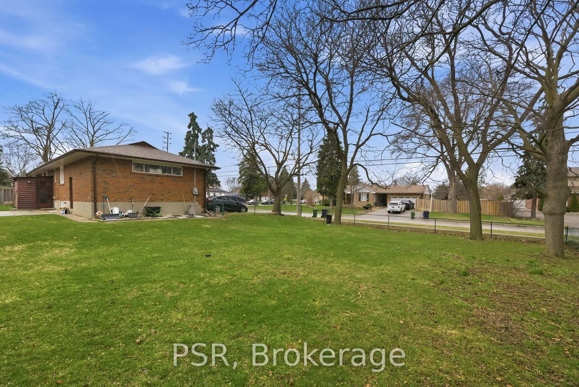 Photo 23 of Unit 1, 27 Kigsview (lower) Boulevard, Etobicoke, Kingsview Village-The Westway — HOMEH