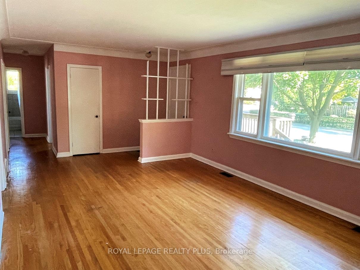 Photo 5 of 5529 Randolph Crescent, Burlington, Appleby — HOMEH