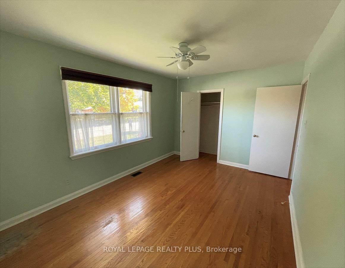 Photo 11 of 5529 Randolph Crescent, Burlington, Appleby — HOMEH