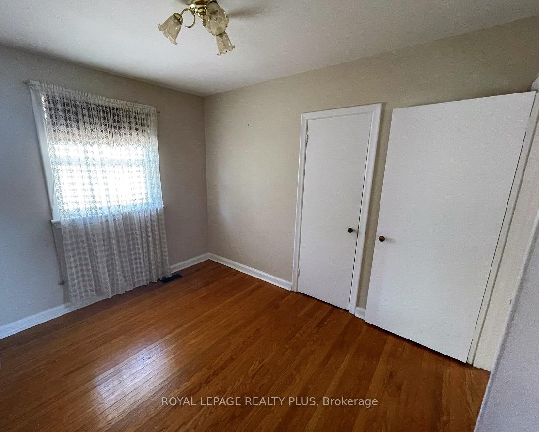 Photo 15 of 5529 Randolph Crescent, Burlington, Appleby — HOMEH