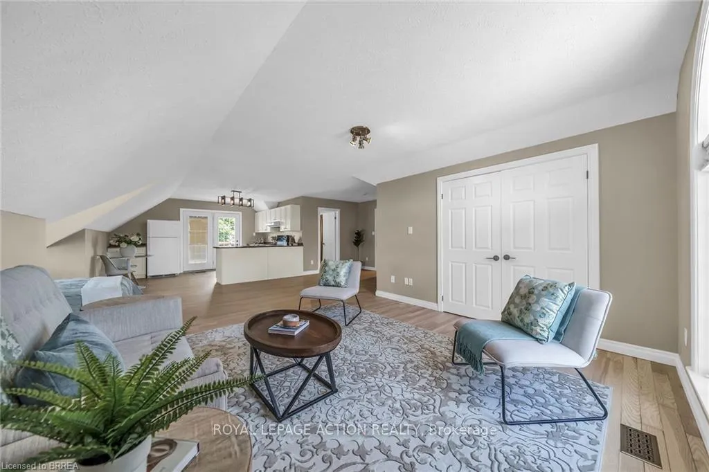 Photo 16 of Unit 1, 670 Bishopsgate Road, Brant, Paris — HOMEH