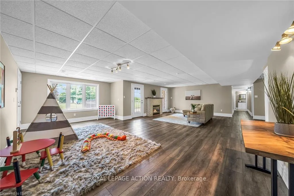 Photo 17 of Unit 1, 670 Bishopsgate Road, Brant, Paris — HOMEH