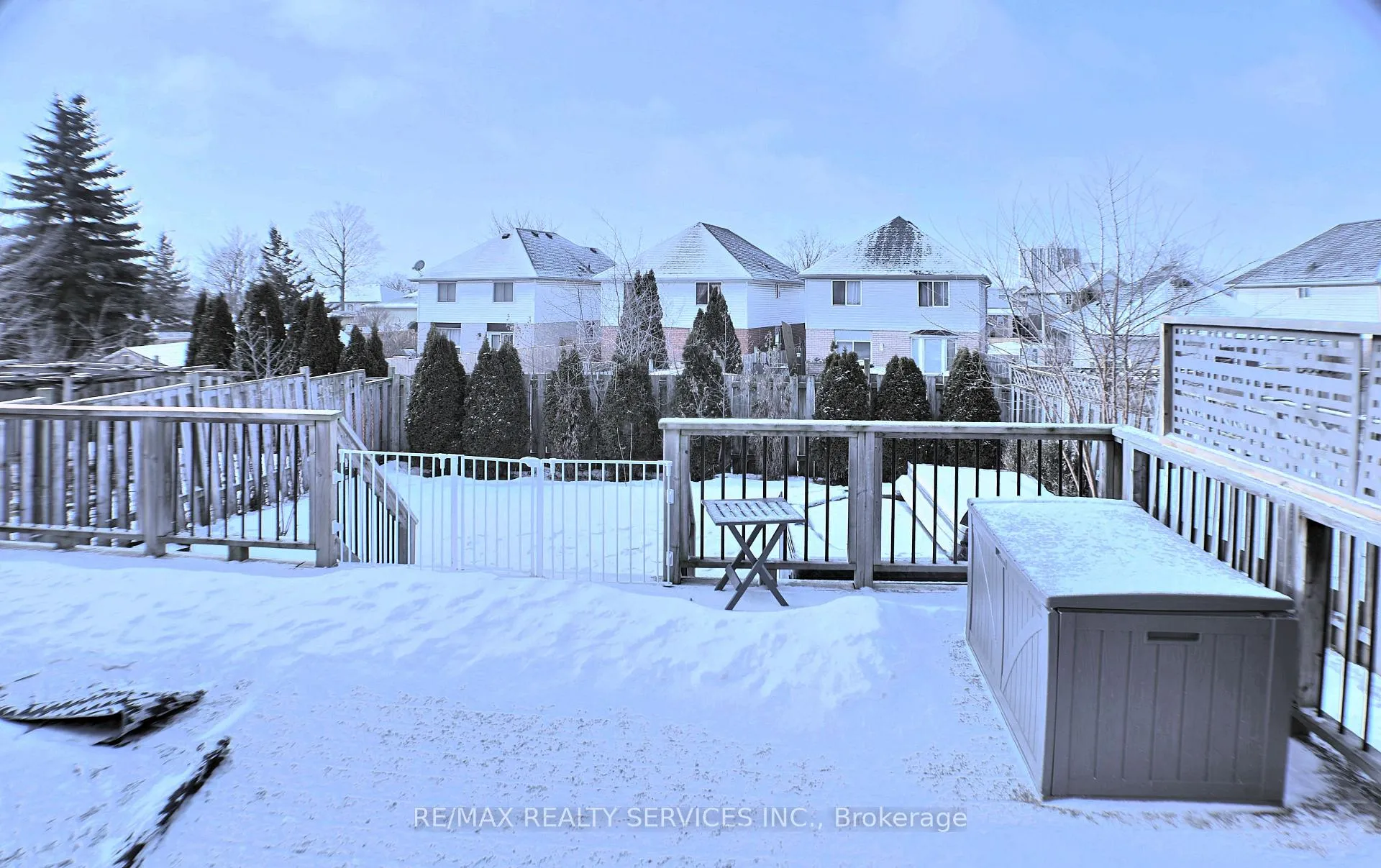 Photo 44 of 662 Elgin Street N, Cambridge, Greenway-Chaplin — HOMEH
