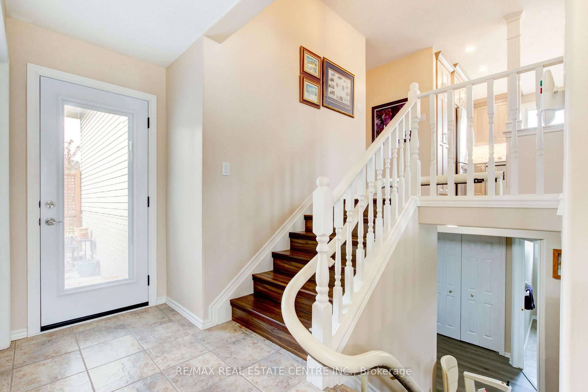 Photo 8 of 23 Taylor Road, Brant, South Dumfries — HOMEH