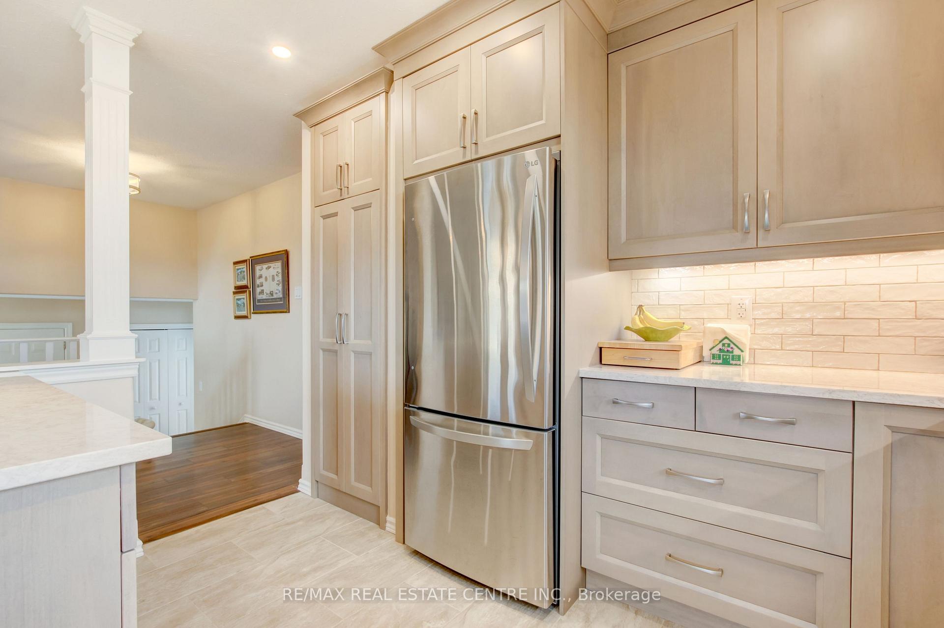 Photo 16 of 23 Taylor Road, Brant, South Dumfries — HOMEH