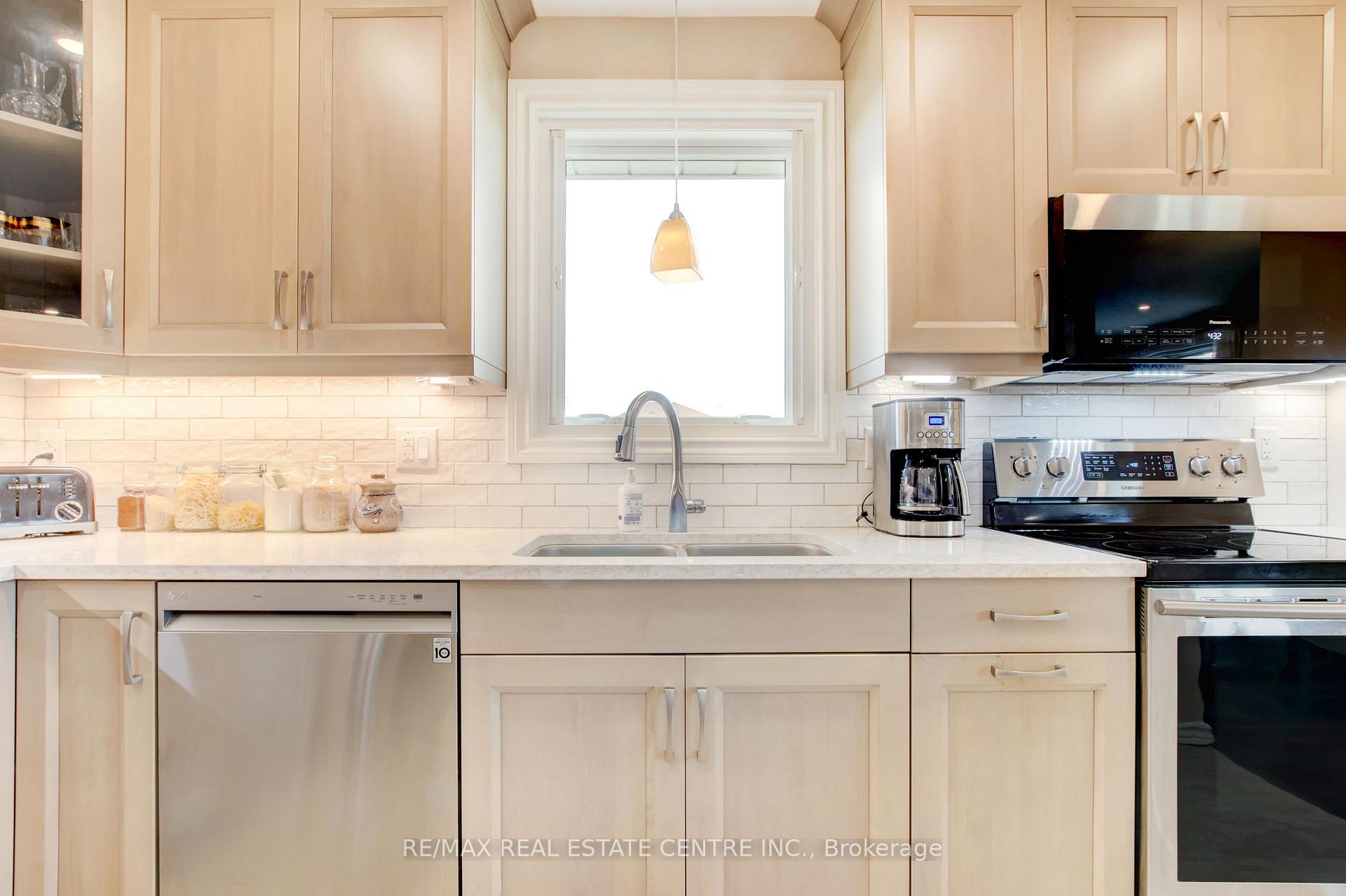 Photo 18 of 23 Taylor Road, Brant, South Dumfries — HOMEH