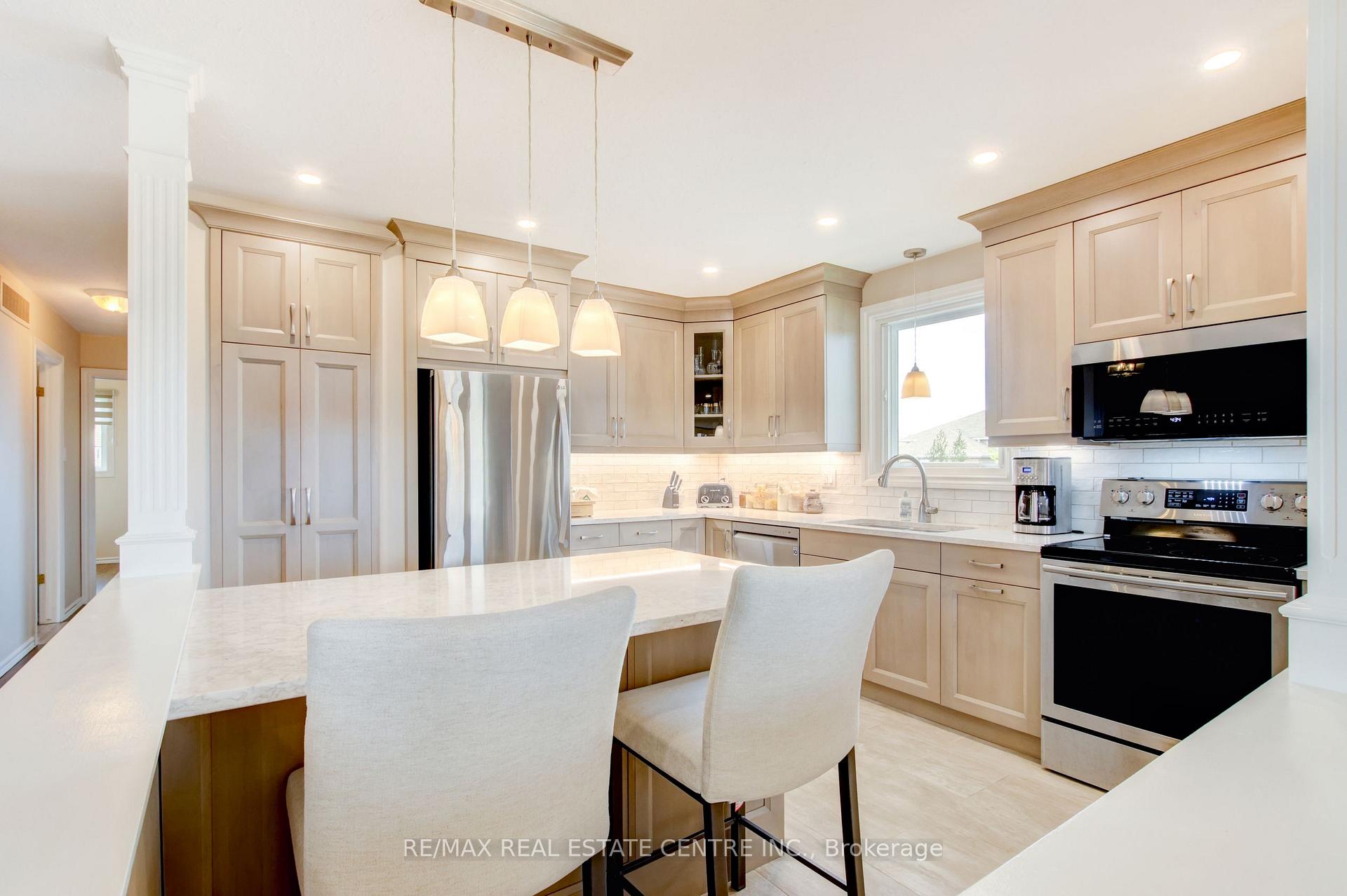 Photo 22 of 23 Taylor Road, Brant, South Dumfries — HOMEH