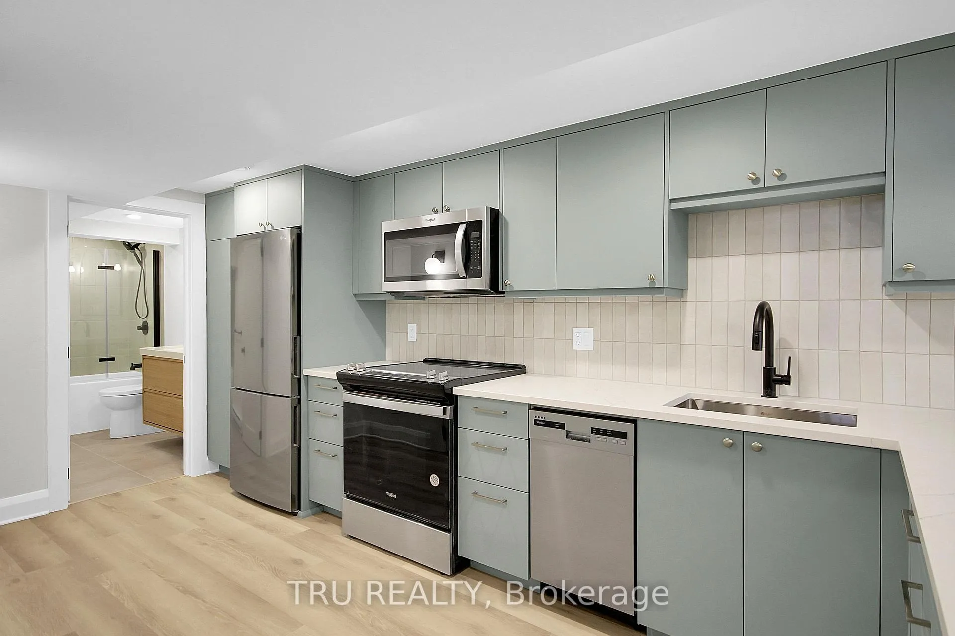 Photo 6 of Unit B, 2643 Don Street, Ottawa, Britannia — HOMEH