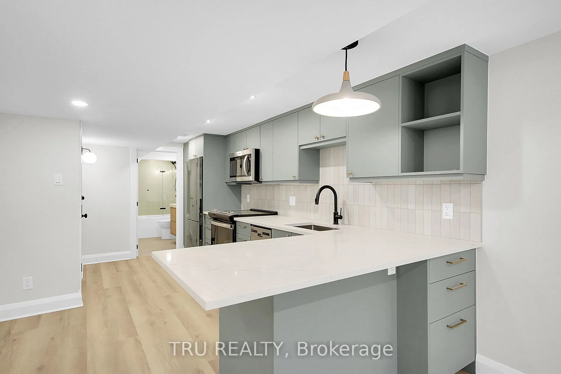 Photo 7 of Unit B, 2643 Don Street, Ottawa, Britannia — HOMEH