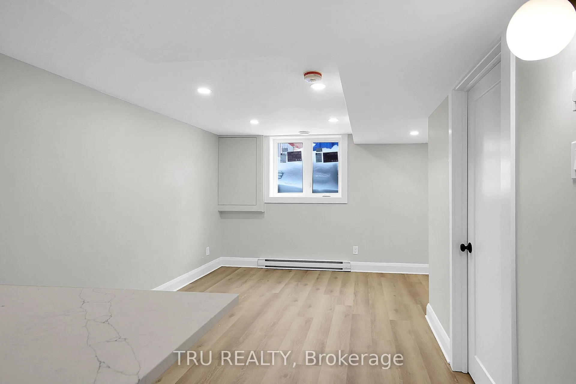 Photo 9 of Unit B, 2643 Don Street, Ottawa, Britannia — HOMEH