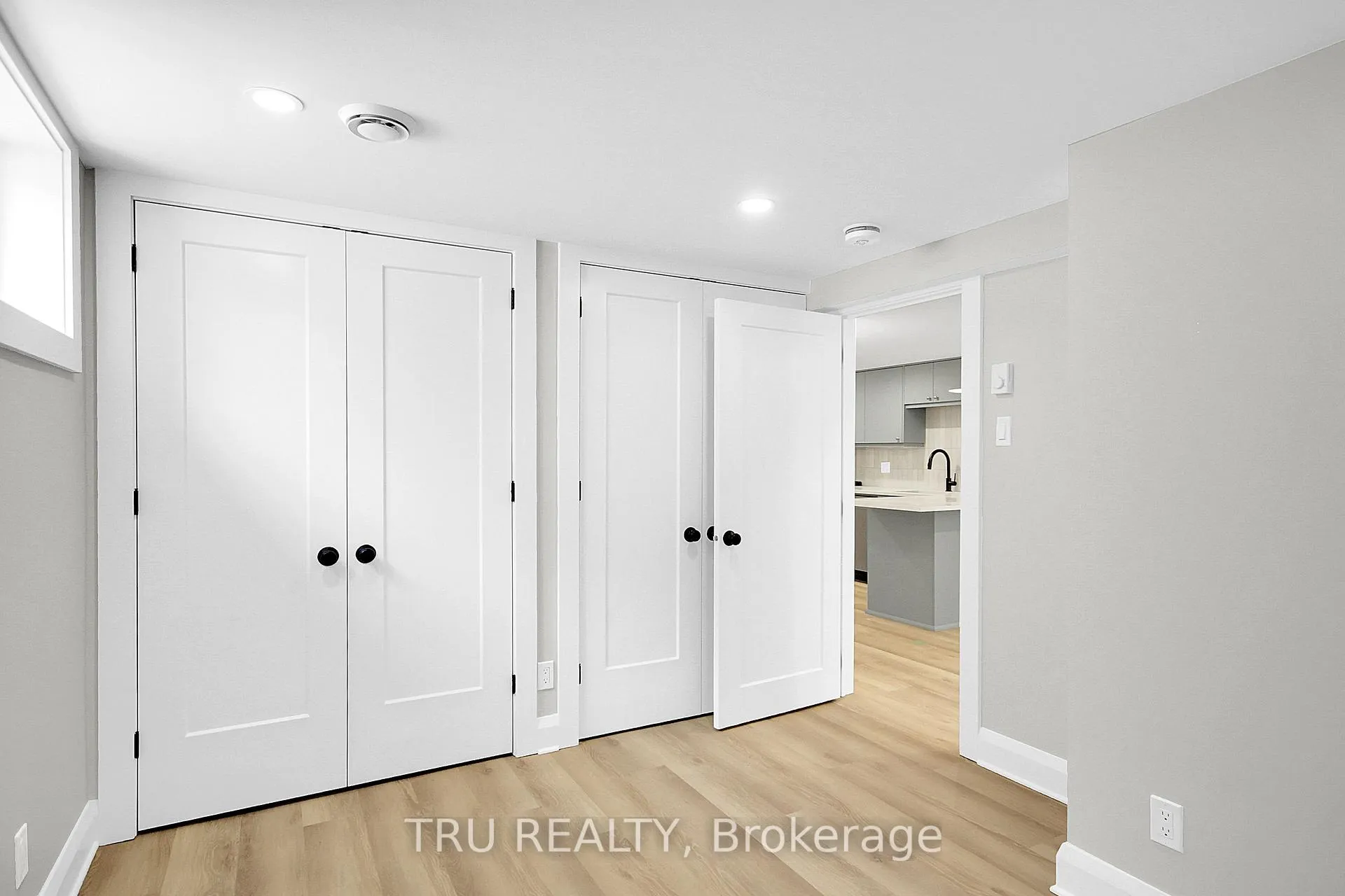 Photo 12 of Unit B, 2643 Don Street, Ottawa, Britannia — HOMEH