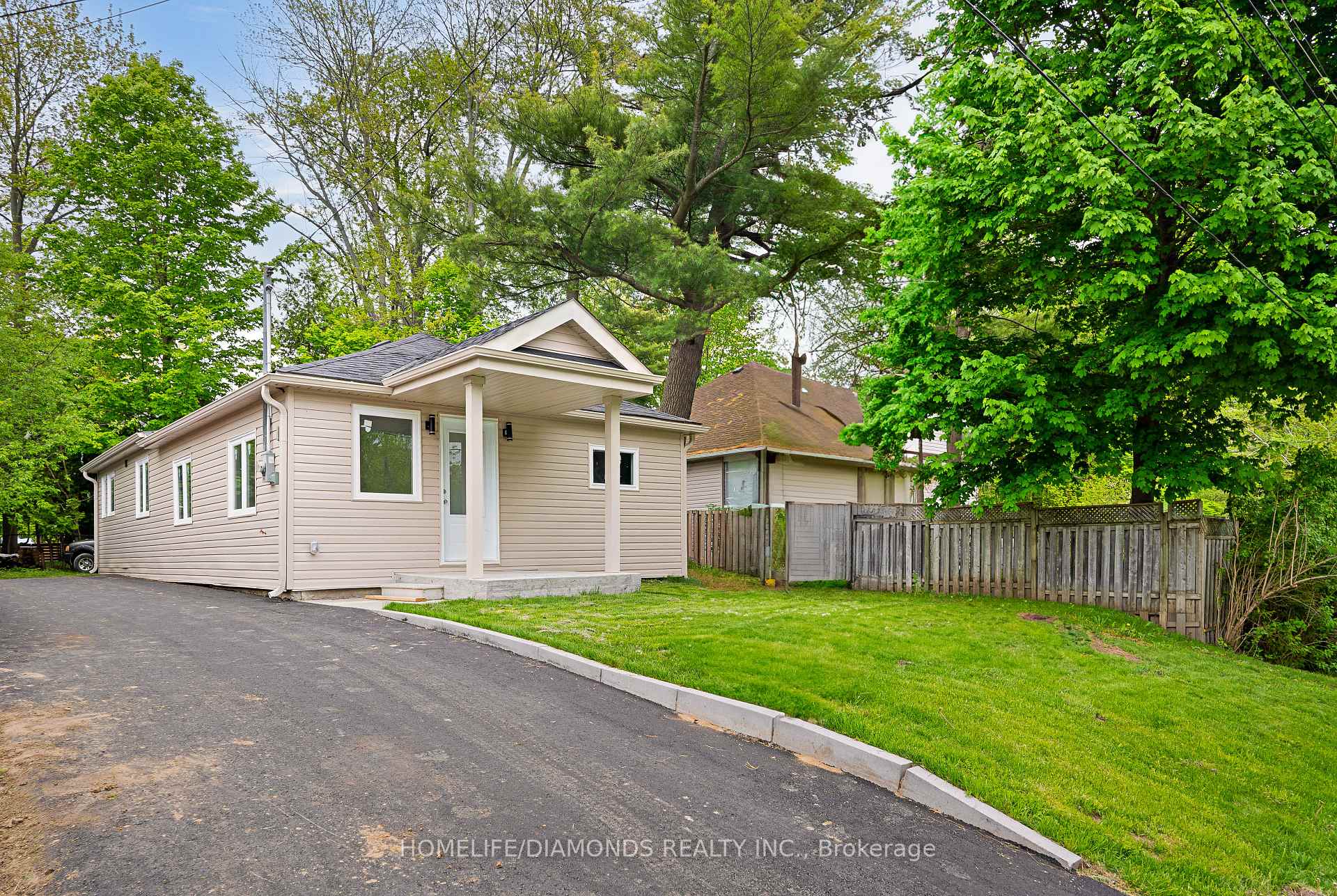 Photo 2 of 791 South Drive, Georgina, Sutton & Jackson's Point — HOMEH