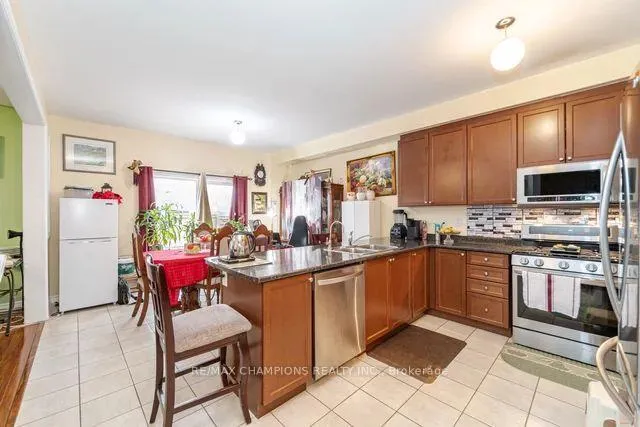 Photo 7 of 502 Wansburgh Way, Shelburne — HOMEH