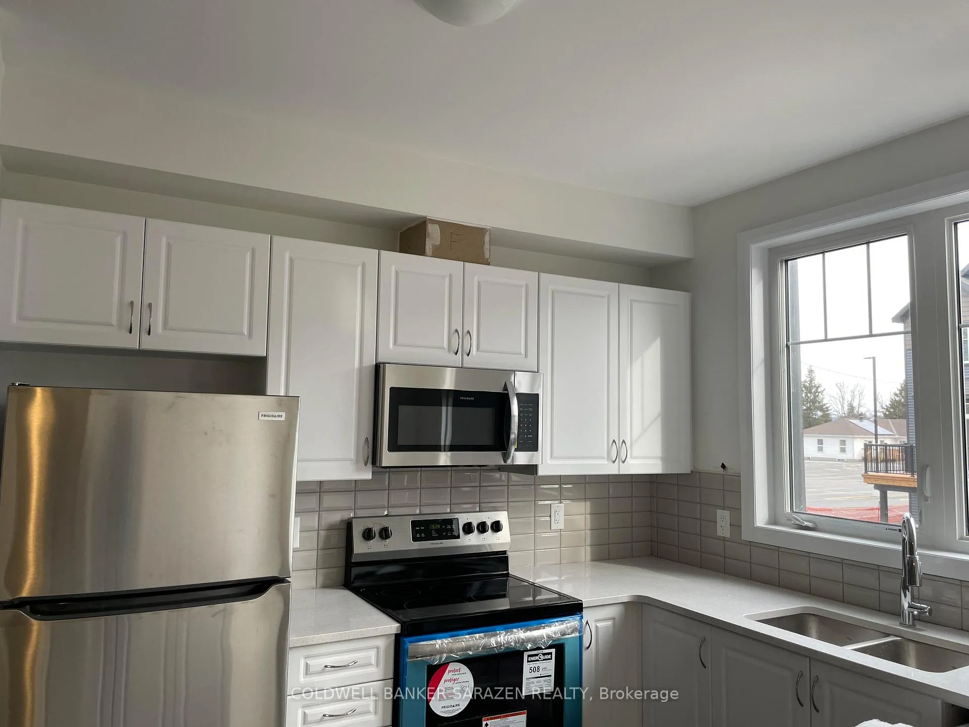 Photo 10 of 203 Attwell Private, Ottawa, Kanata - Morgan's Grant/South March — HOMEH