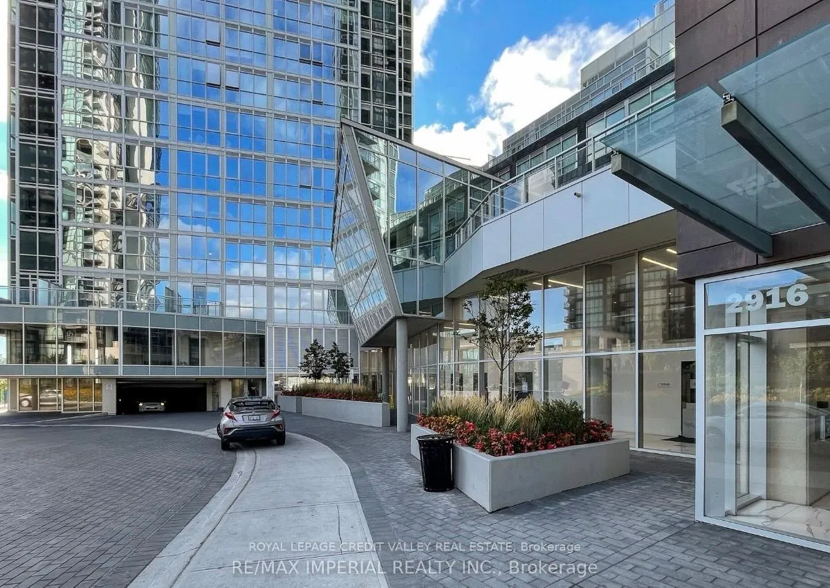 Photo 4 of Unit 701, 2916 Highway 7 Road, Vaughan, Concord — HOMEH