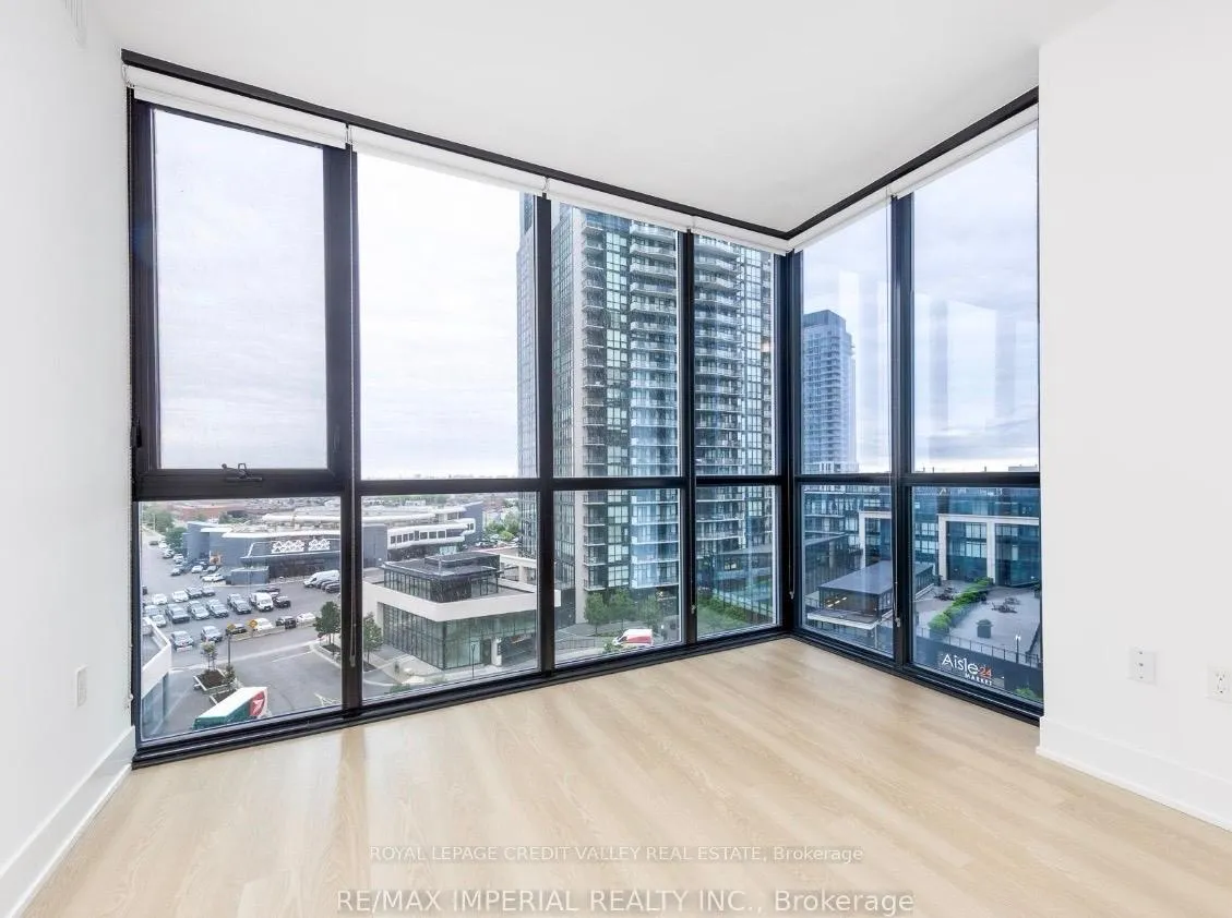 Photo 6 of Unit 701, 2916 Highway 7 Road, Vaughan, Concord — HOMEH
