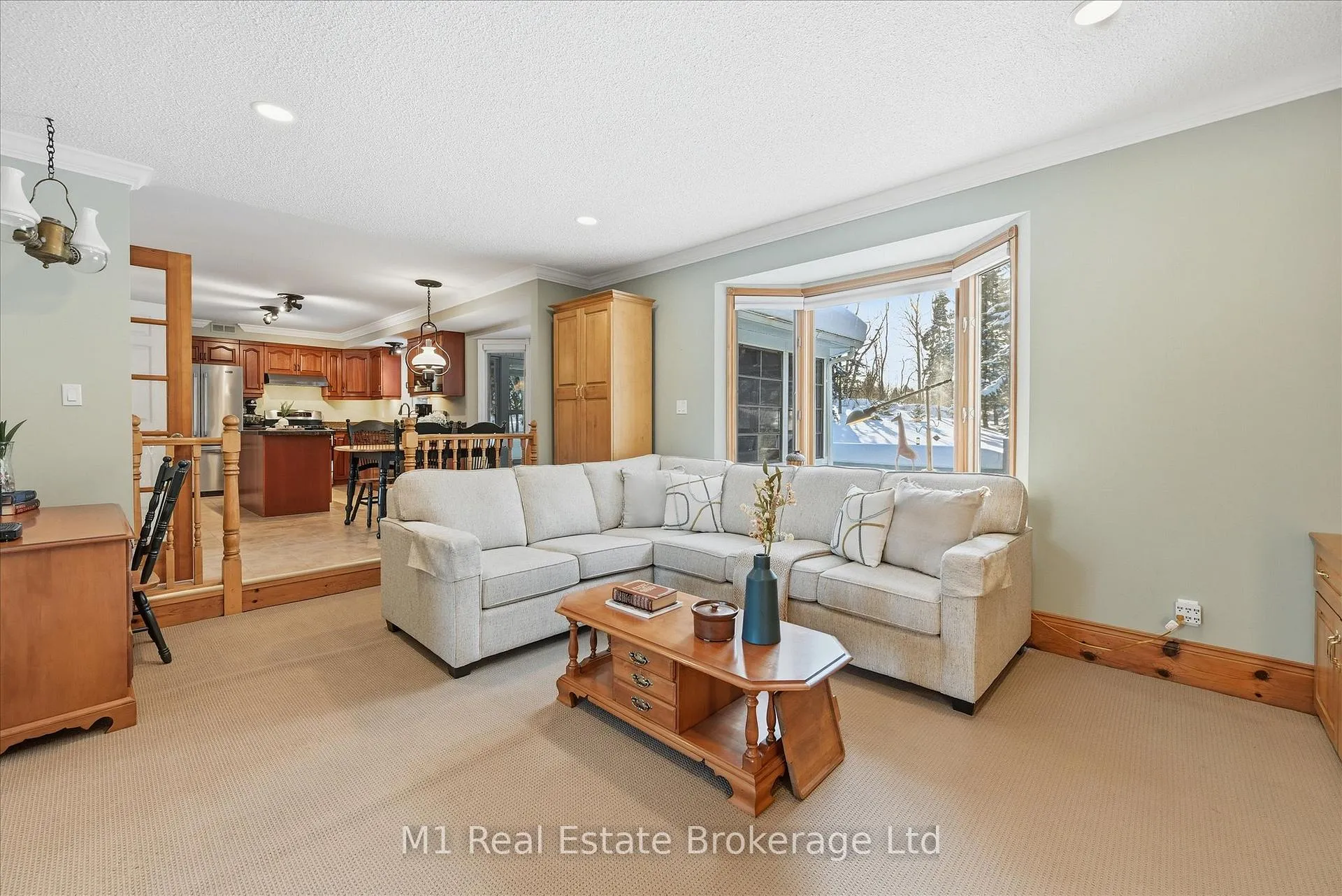 Photo 13 of 28 Weneil Drive, Hamilton, Freelton — HOMEH