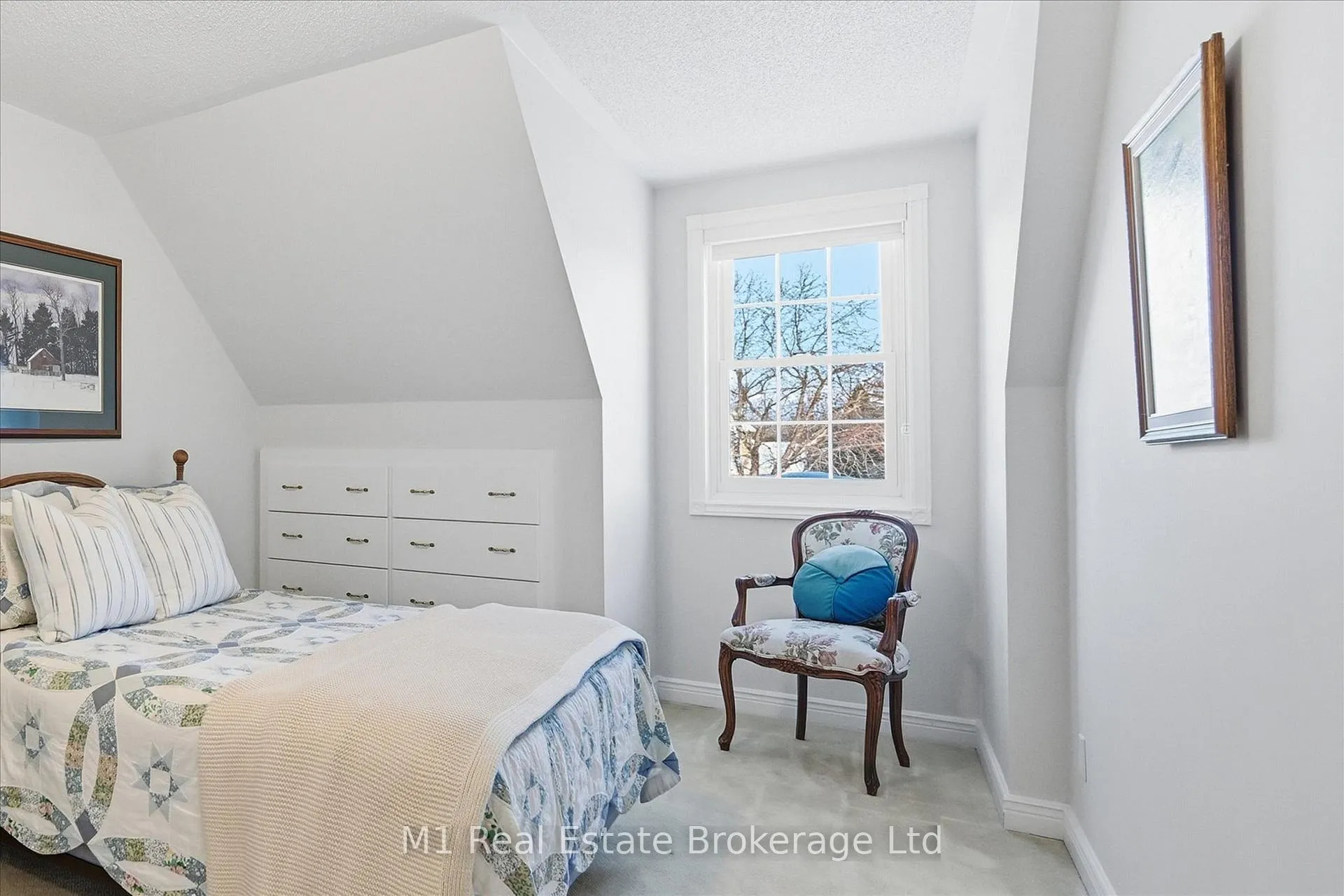Photo 36 of 28 Weneil Drive, Hamilton, Freelton — HOMEH