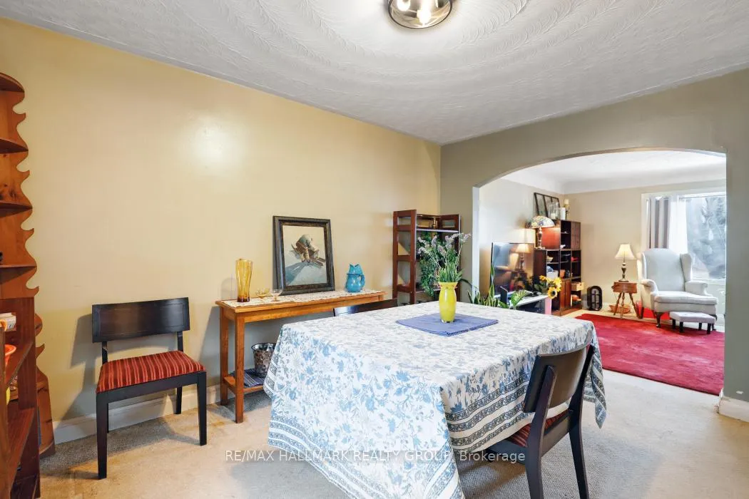 Photo 9 of 324 Blake Boulevard, Ottawa, Vanier — HOMEH