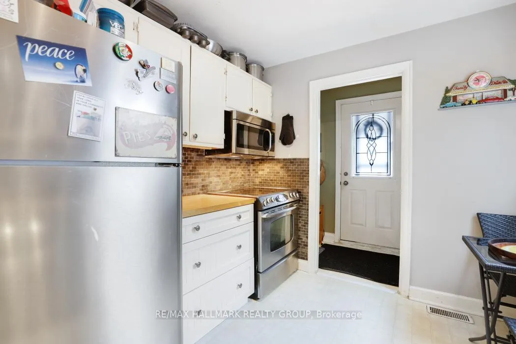 Photo 12 of 324 Blake Boulevard, Ottawa, Vanier — HOMEH