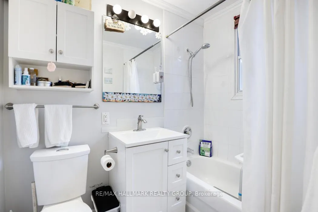 Photo 23 of 324 Blake Boulevard, Ottawa, Vanier — HOMEH