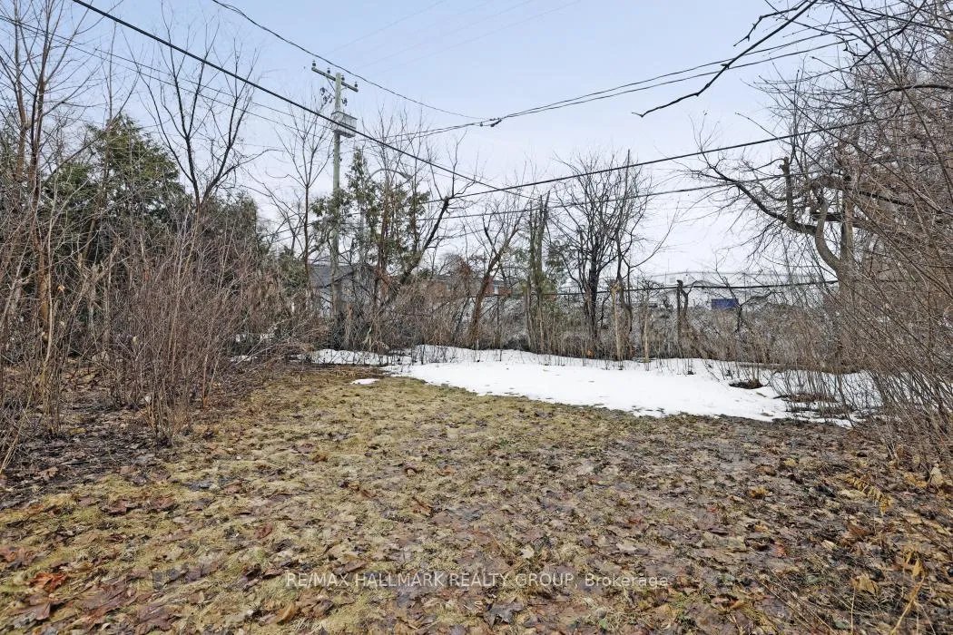 Photo 26 of 324 Blake Boulevard, Ottawa, Vanier — HOMEH