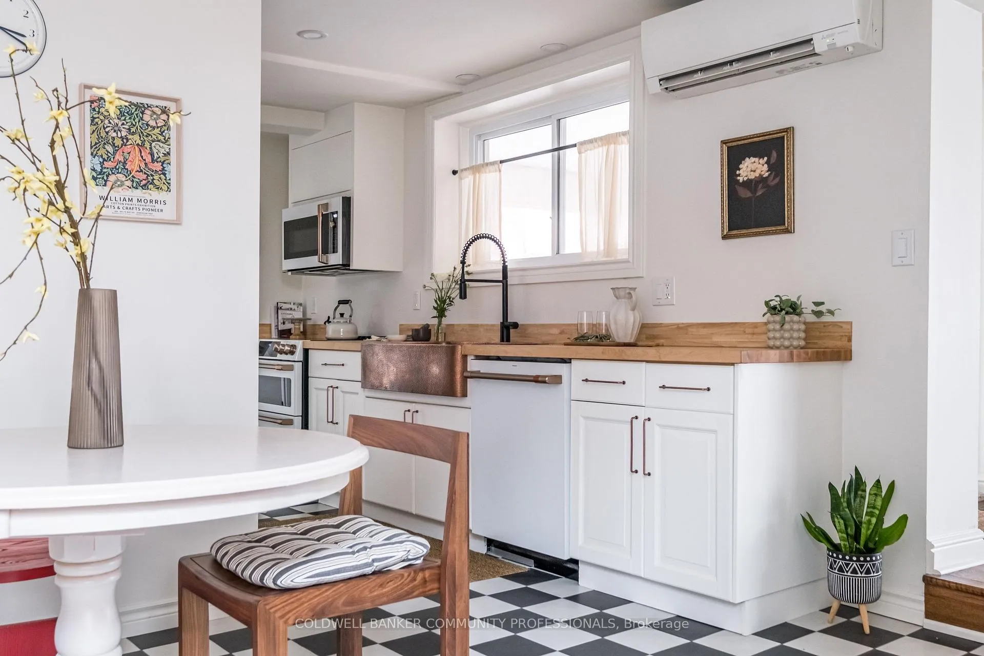Photo 16 of 14 Reginald Street, Hamilton, Kirkendall — HOMEH