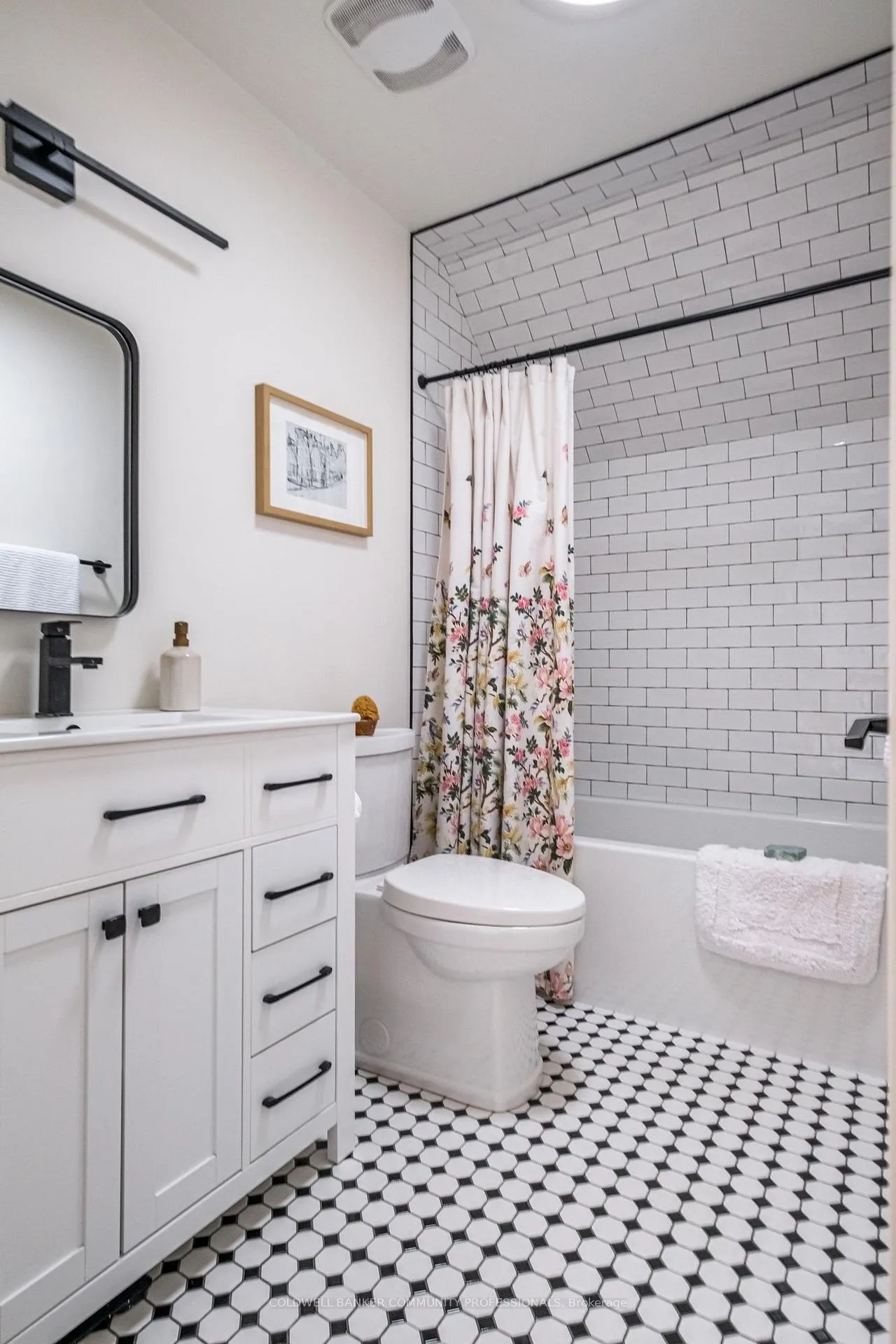Photo 32 of 14 Reginald Street, Hamilton, Kirkendall — HOMEH