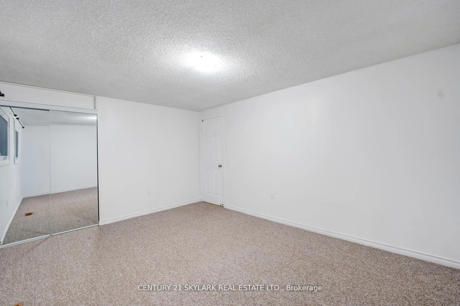 Photo 11 of 66 Corbett Drive, Barrie, Grove East — HOMEH