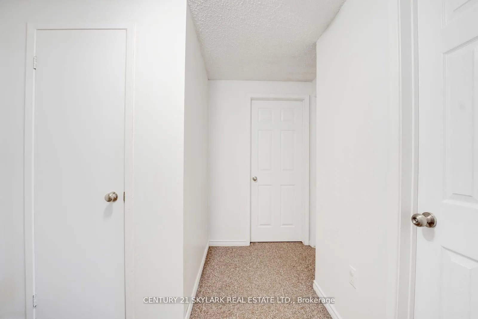 Photo 21 of 66 Corbett Drive, Barrie, Grove East — HOMEH