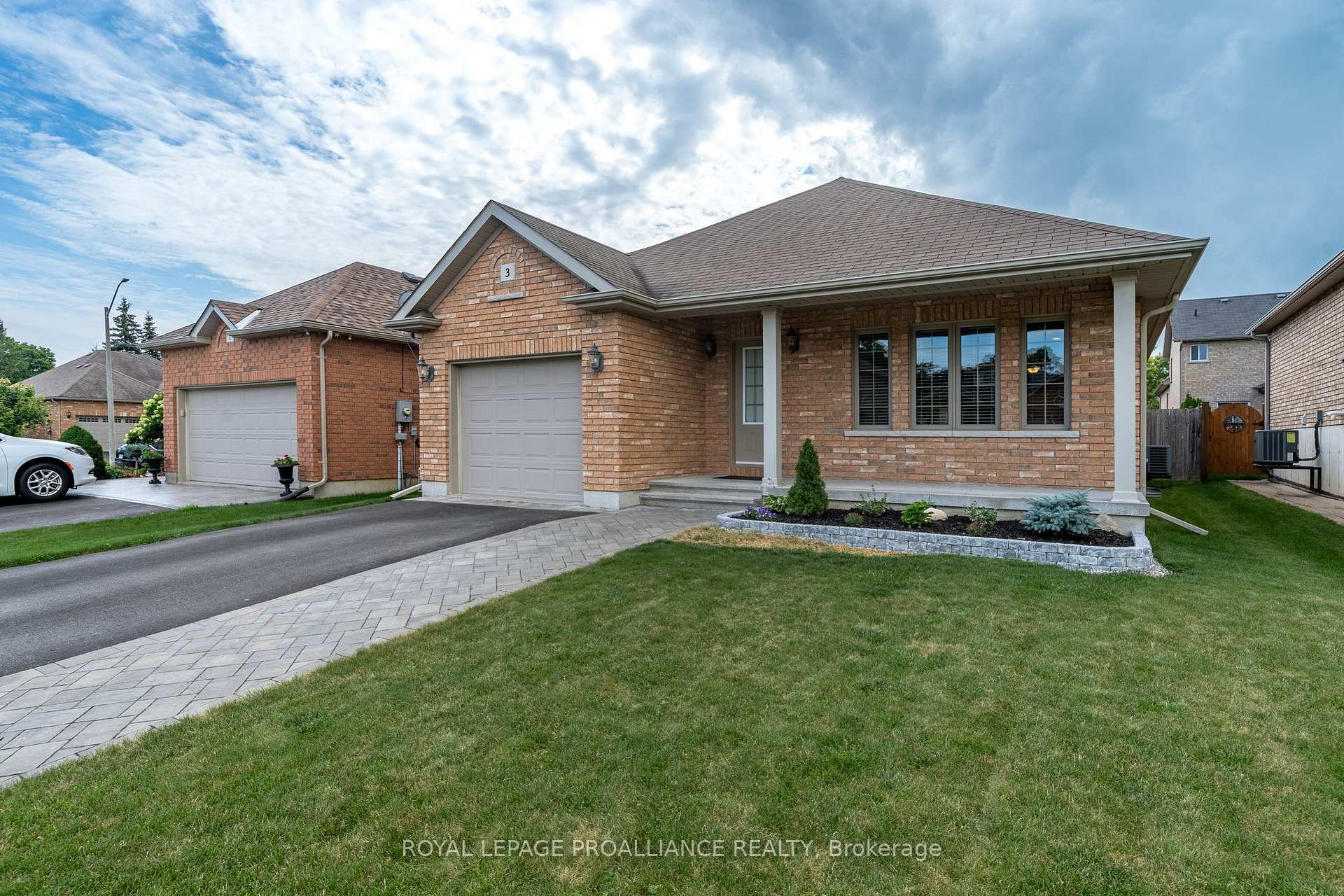 Photo 2 of 3 Barnett Street, Belleville, Thurlow Ward — HOMEH