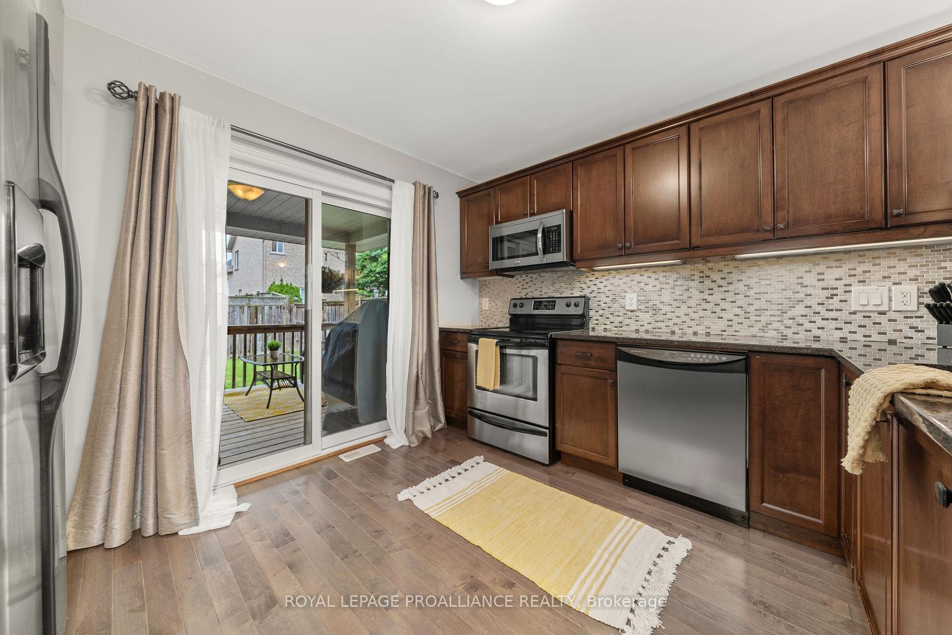Photo 11 of 3 Barnett Street, Belleville, Thurlow Ward — HOMEH