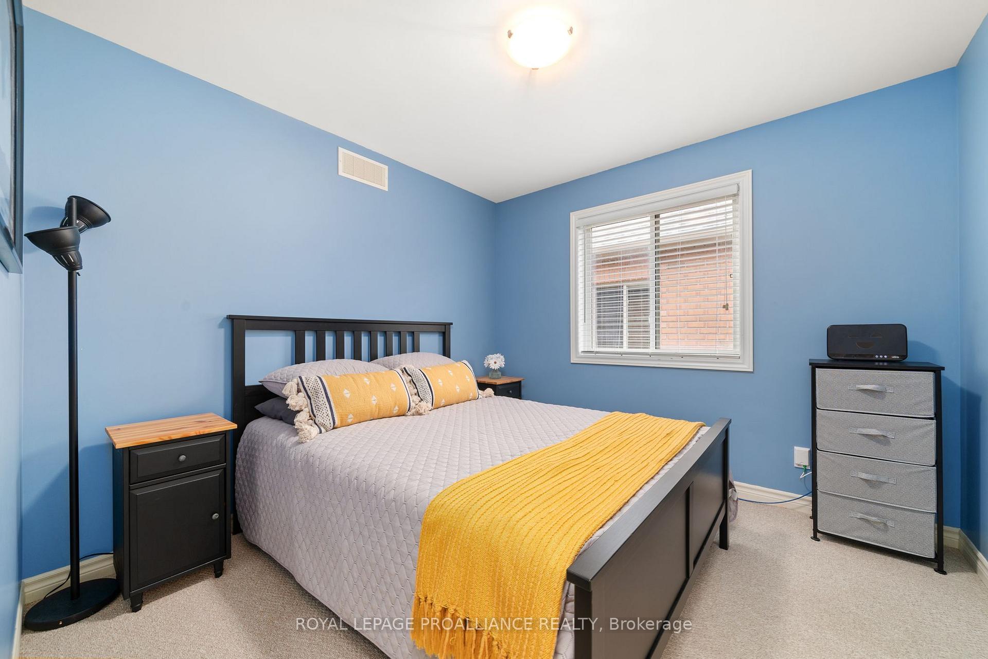 Photo 18 of 3 Barnett Street, Belleville, Thurlow Ward — HOMEH