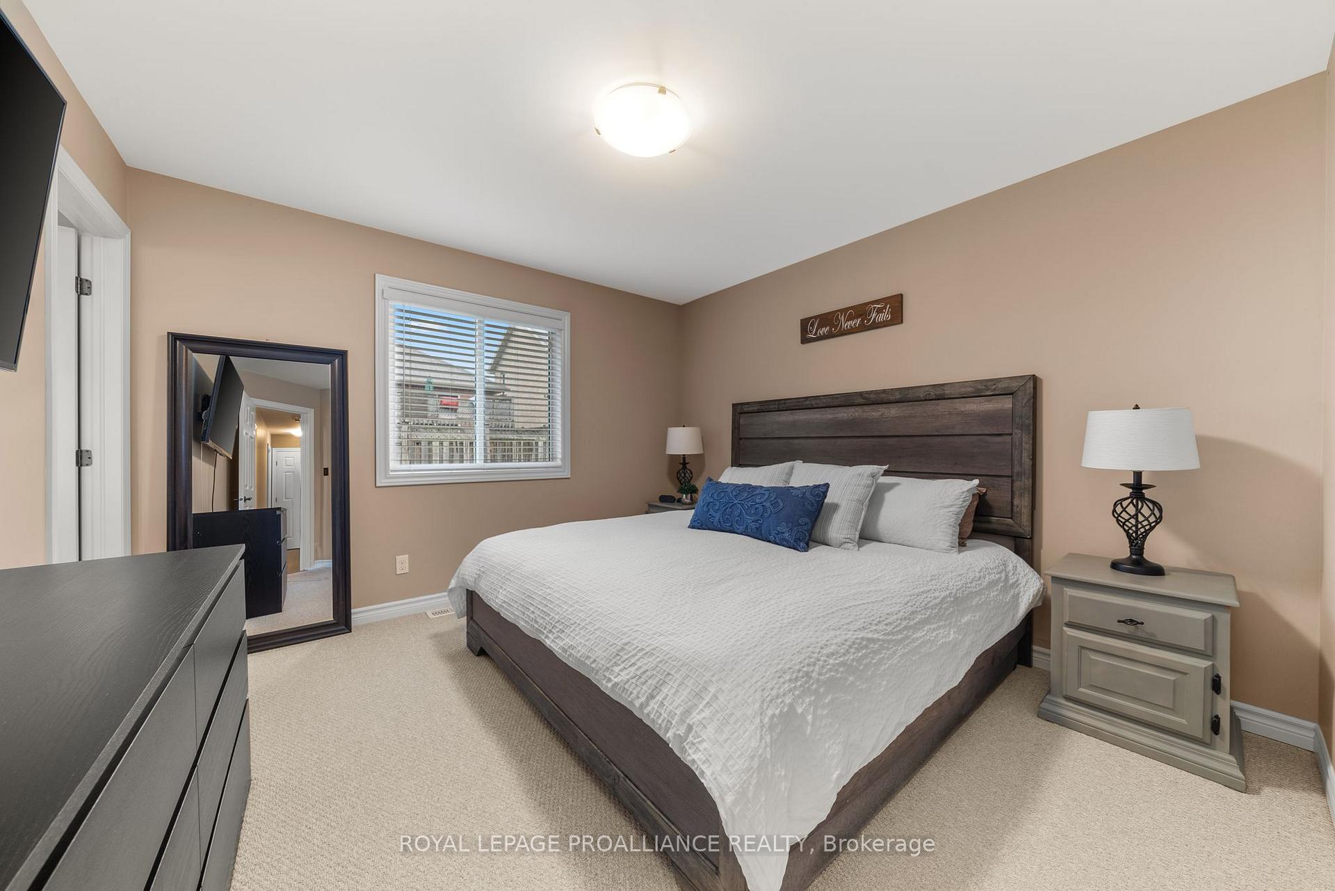 Photo 20 of 3 Barnett Street, Belleville, Thurlow Ward — HOMEH